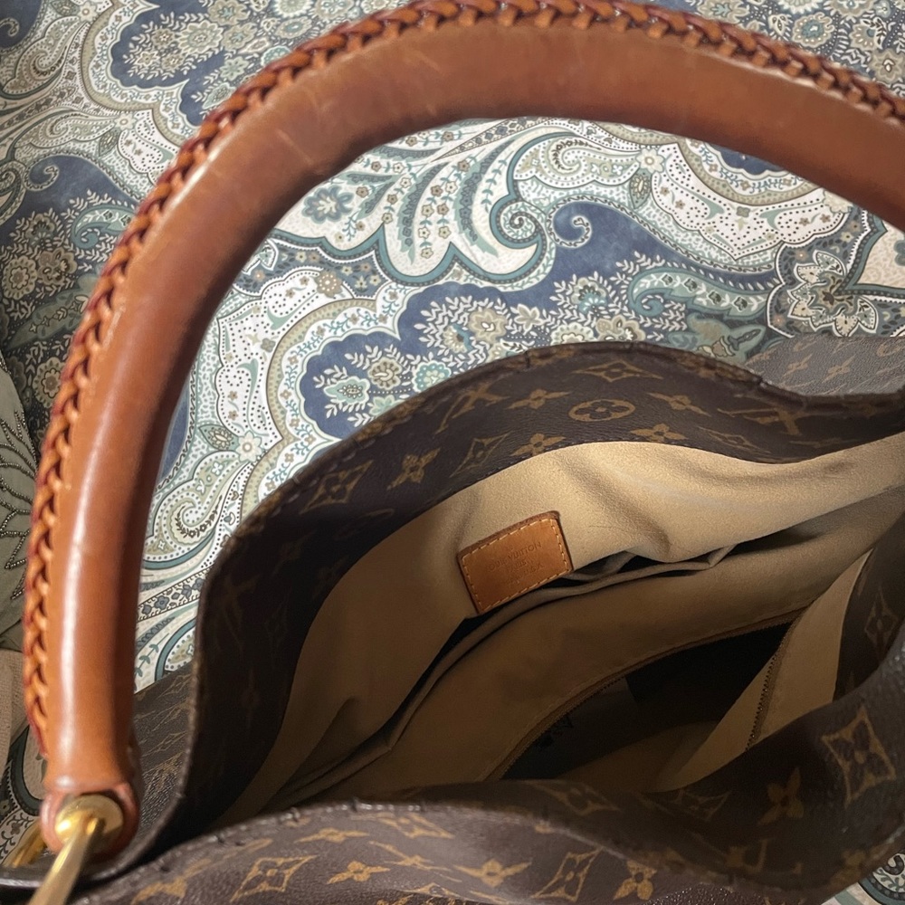 Louis Vuitton Artsy